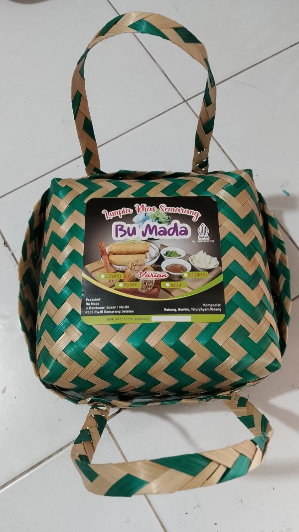 Lumpia khas semarang Bu Mada